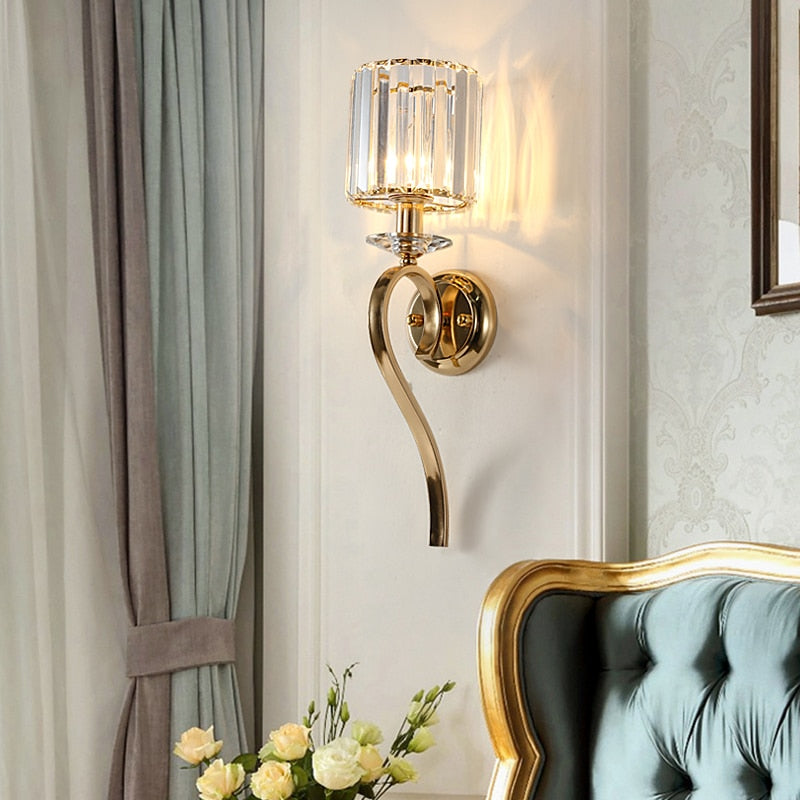 Gold Wall Lamp - Vermilton