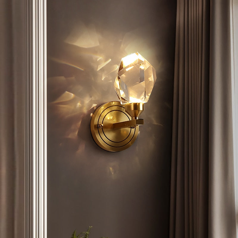 Modern Copper Wall Light - Vermilton