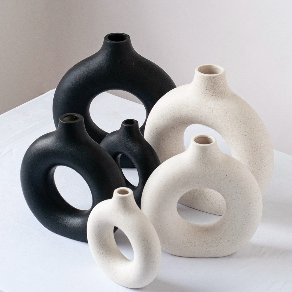 Black Circular Hollow Ceramic Vase Donuts